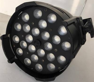 LP-2410A4 24X10W WATT FOCUS ÖZELLİKLİ LED PAR - 1